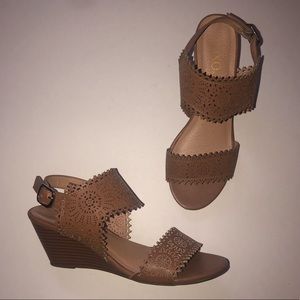 Brown Wedges